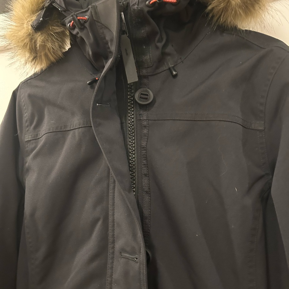 L.L. Bean Maine Mountain Parka - Picture 3 of 9